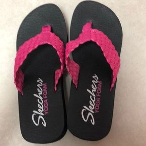 Skechers Flip Flops Yoga Foam Women’s Size 7